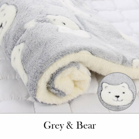 The Soft Pet Cuddle Blanket - Grey Bear / M 61x41cm / Tribe of Pets Warehouse - Tribe of Pets